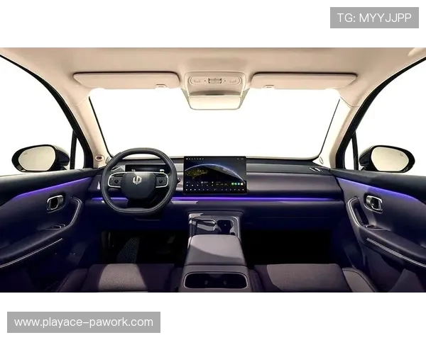 零跑C16后排娱乐屏体验游戏乐趣全新升级驾乘互动新时代 零跑C16后排娱乐屏体验游戏乐趣全新升级驾乘互动新时代